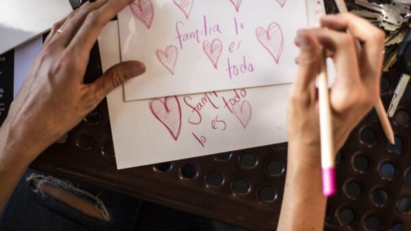 Handwriting cards at Fiesta de Familias