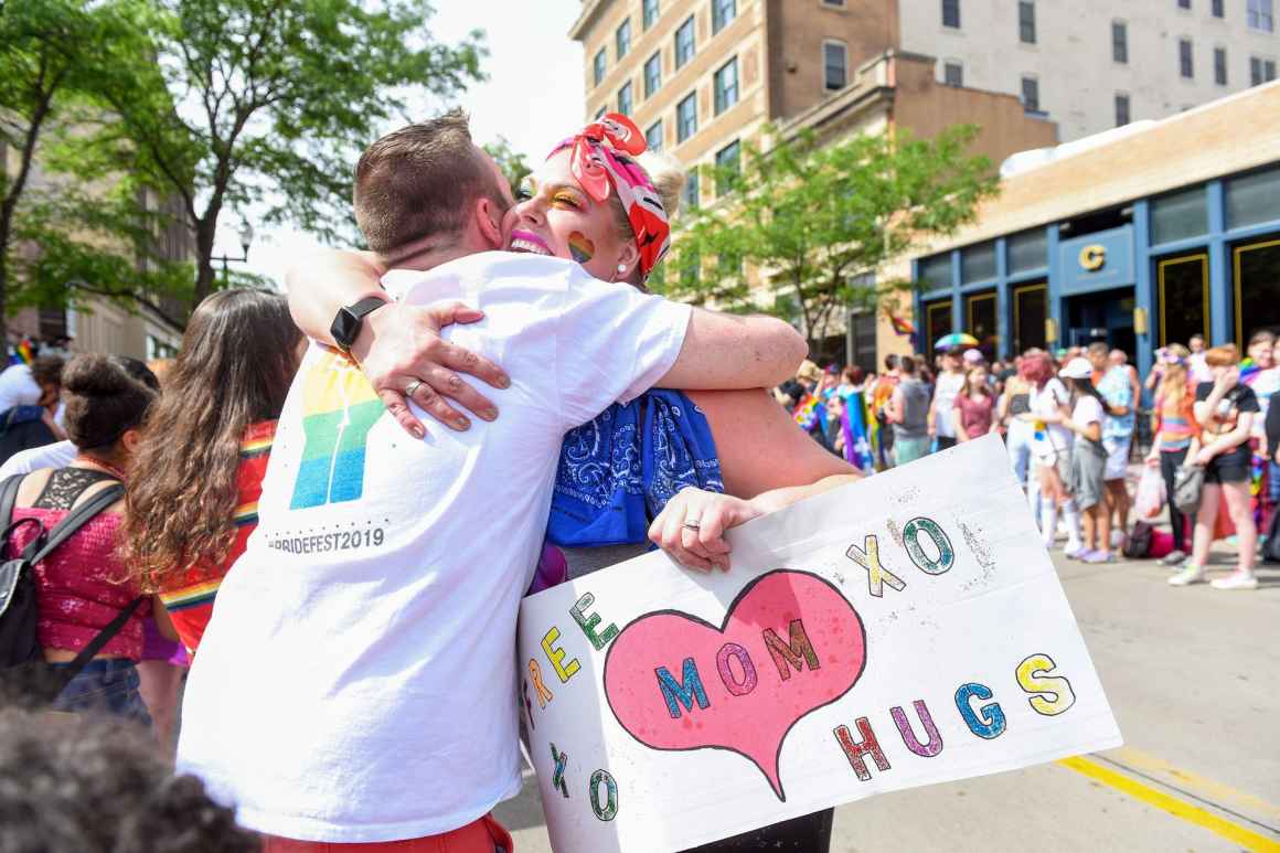 Image of Jess Jasso with Free Mom Hugs