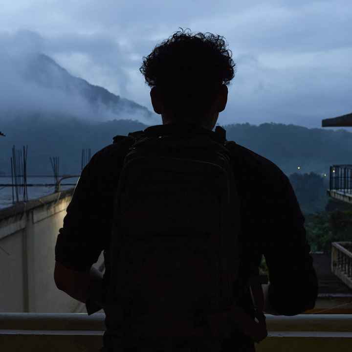Photo of silhouette of Bastien Rodriguez in Guatemala