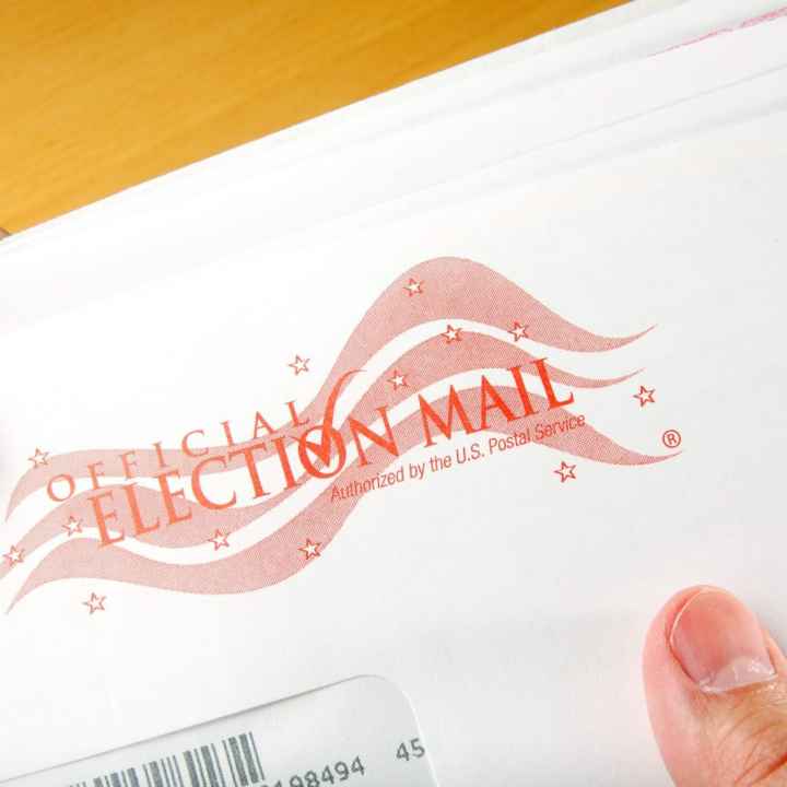 Absentee voting banner with envelope