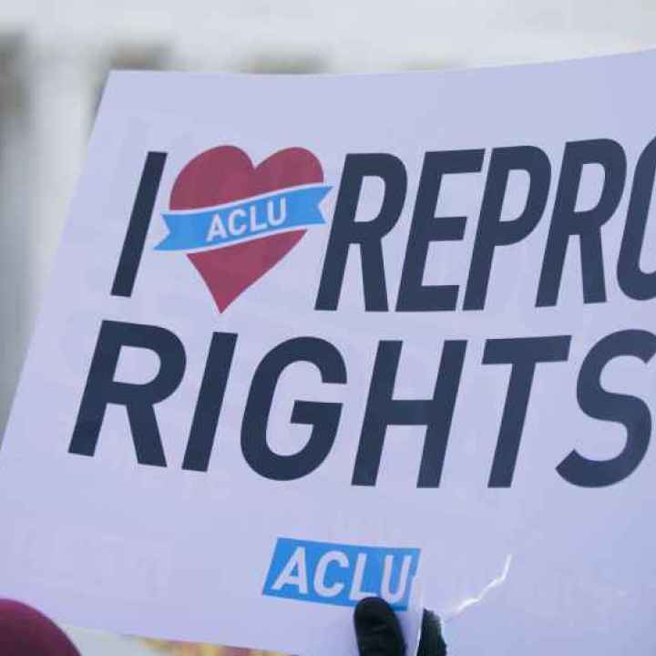 Protest sign that reads, "I heart repro rights." 